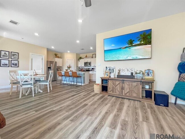 Foto del edificio - 12850 Silverbell Ave