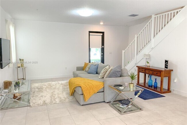 Foto del edificio - 10431 NW 82nd St