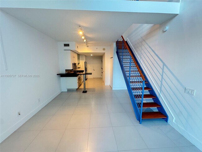 Foto del edificio - 60 SW 13th St