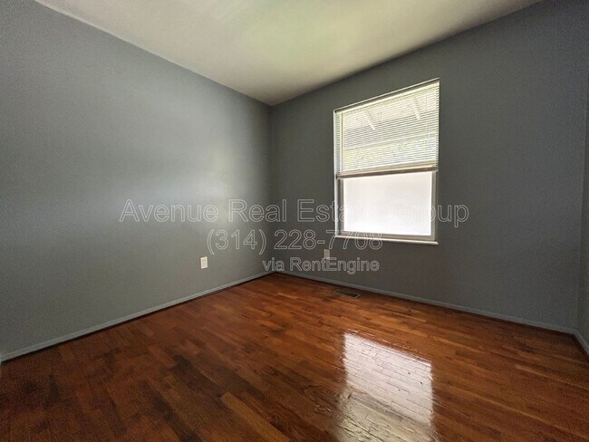 Foto del edificio - 10441 Prince Dr