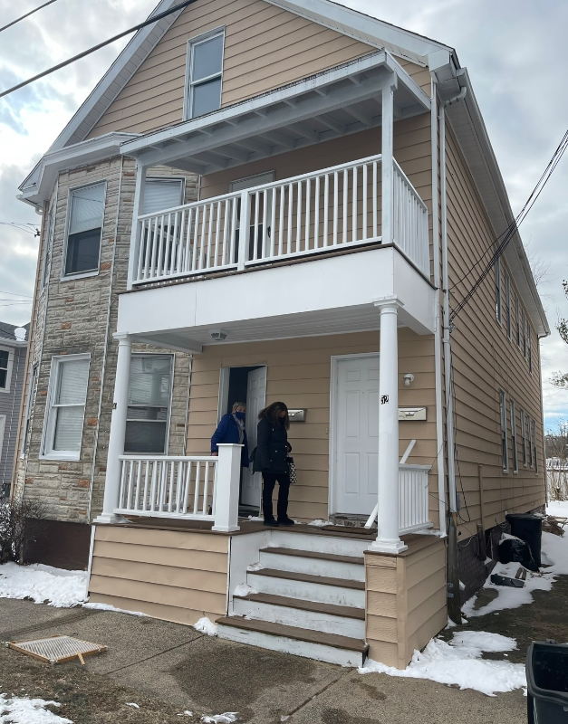 Primary Photo - 50 East Ave