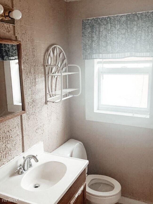 Foto del edificio - 2 br, 1 bath House - 1609 S Franklin Ave