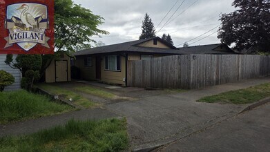 Building Photo - 3011 Fairmount Ave