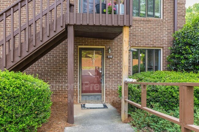 Building Photo - 216 Ridge Forest Ct
