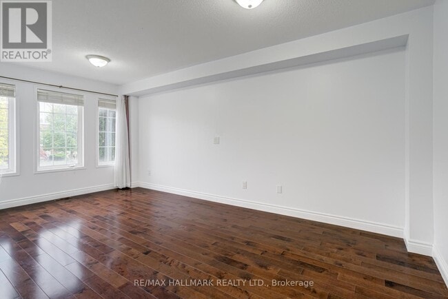 Building Photo - 125 Faris St
