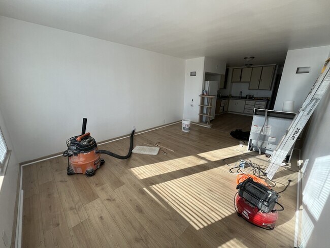 Foto del edificio - 412-412 N Lake St
