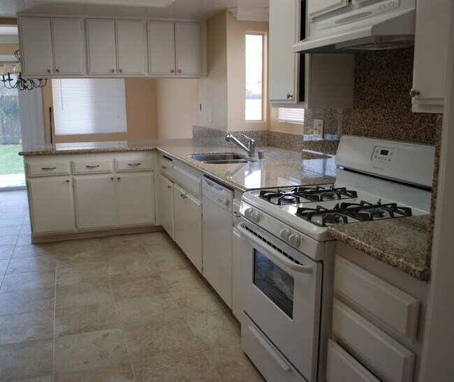 Foto del edificio - 1712 Glenview Dr