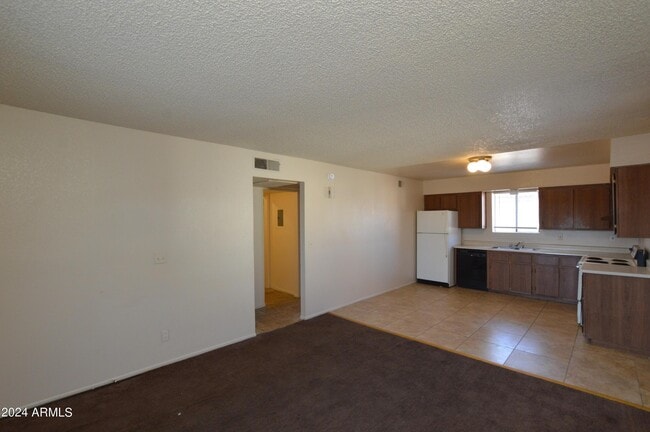 Building Photo - 2650 E McKellips Rd