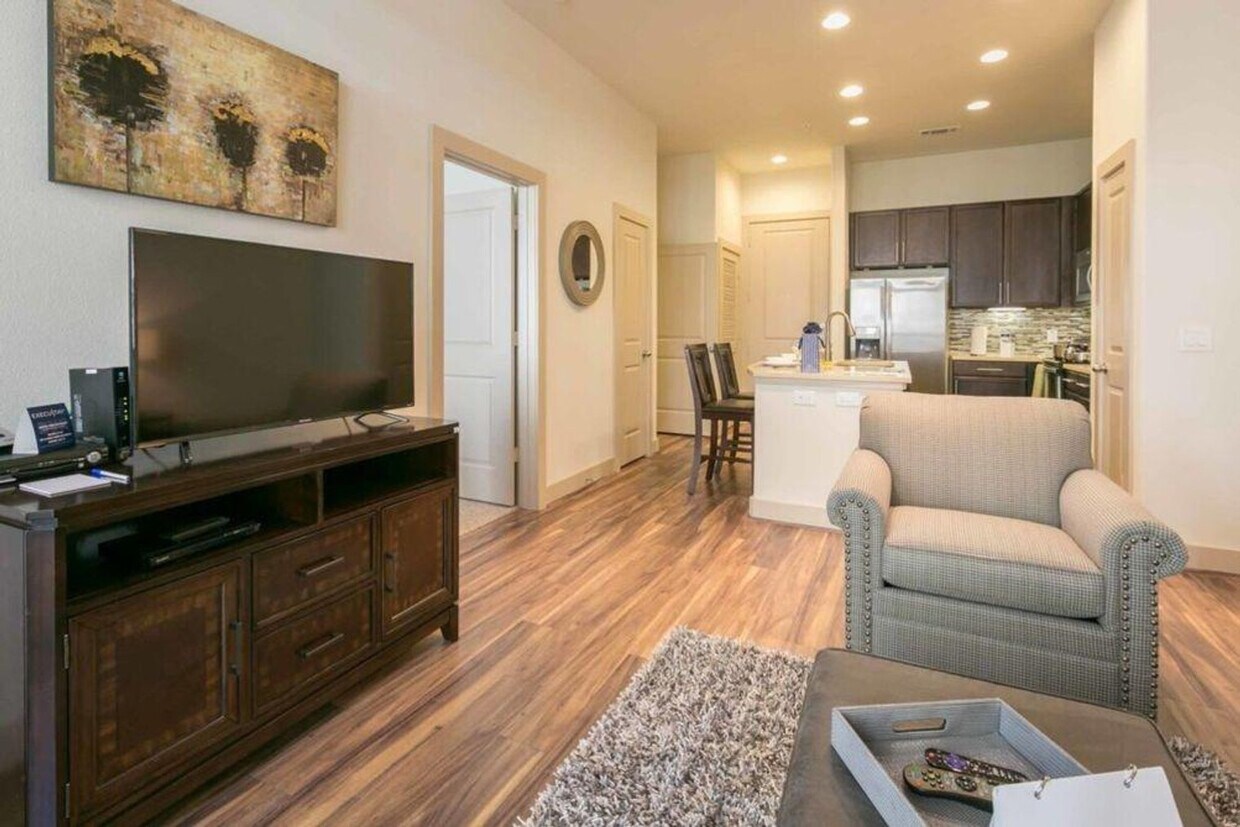 Foto principal - 770 N Eldridge Pkwy