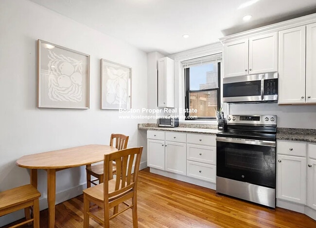 Building Photo - 107 Jersey St