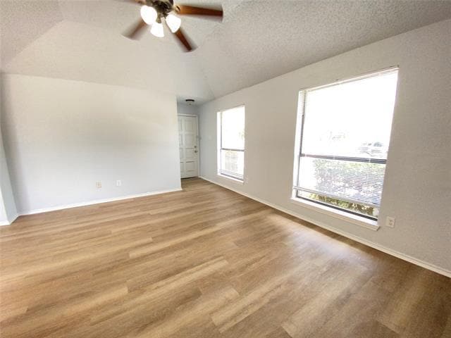 Building Photo - 209 Hickory Springs Dr