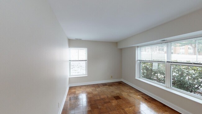 Foto del edificio - 501 Buckminster Dr