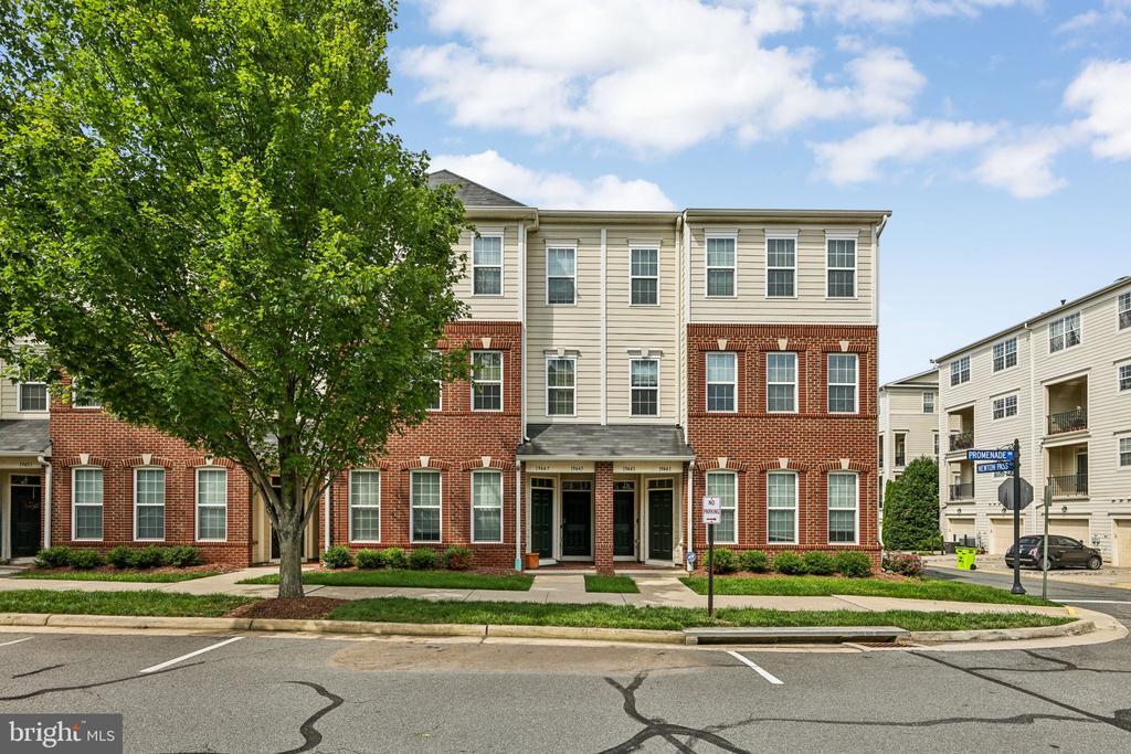Foto principal - 19445 Promenade Dr