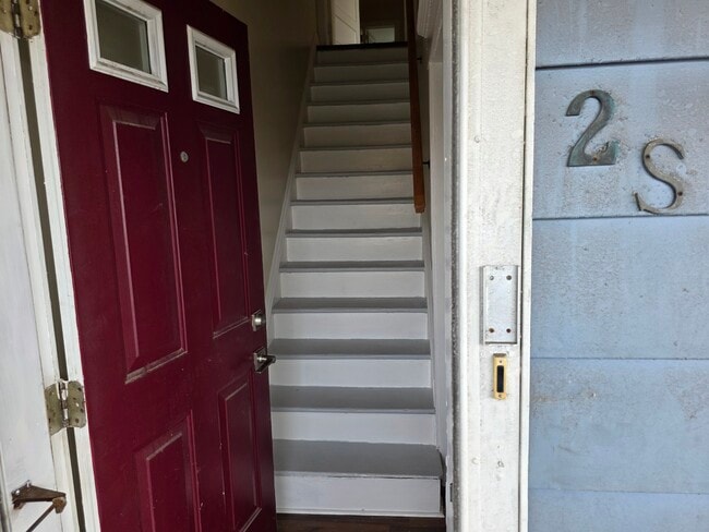 Building Photo - 2092 US Highway 1