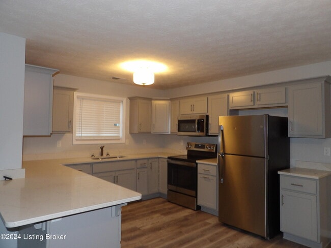 Building Photo - 406 Eagle Pointe Dr