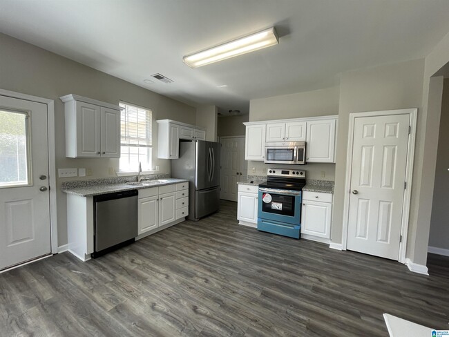 Building Photo - 8529 Dover Dr
