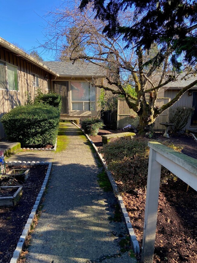 Building Photo - 7326 SW Capitol Hwy