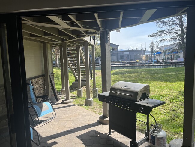 Patio looking at marina - 477 Ala Wai Blvd