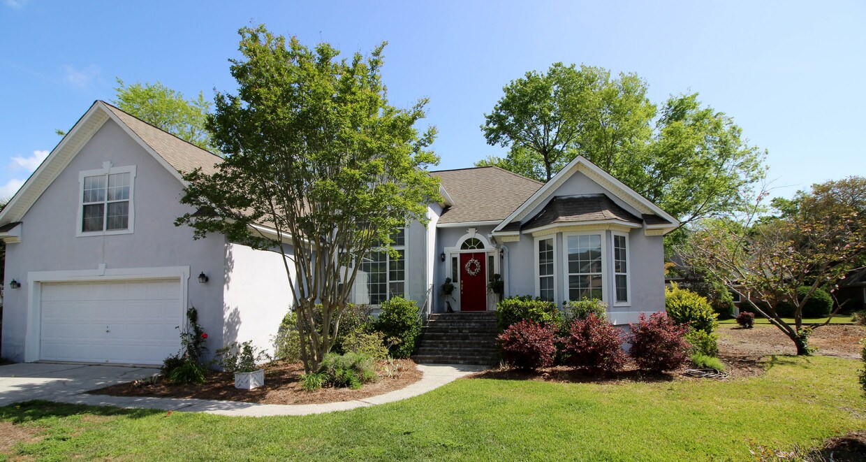 Primary Photo - 1290 Hidden Lakes Dr