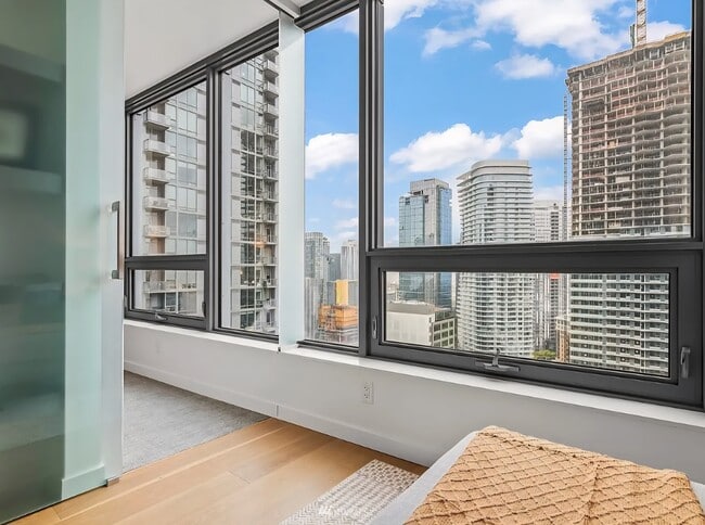 Foto del edificio - 1808 Minor Ave