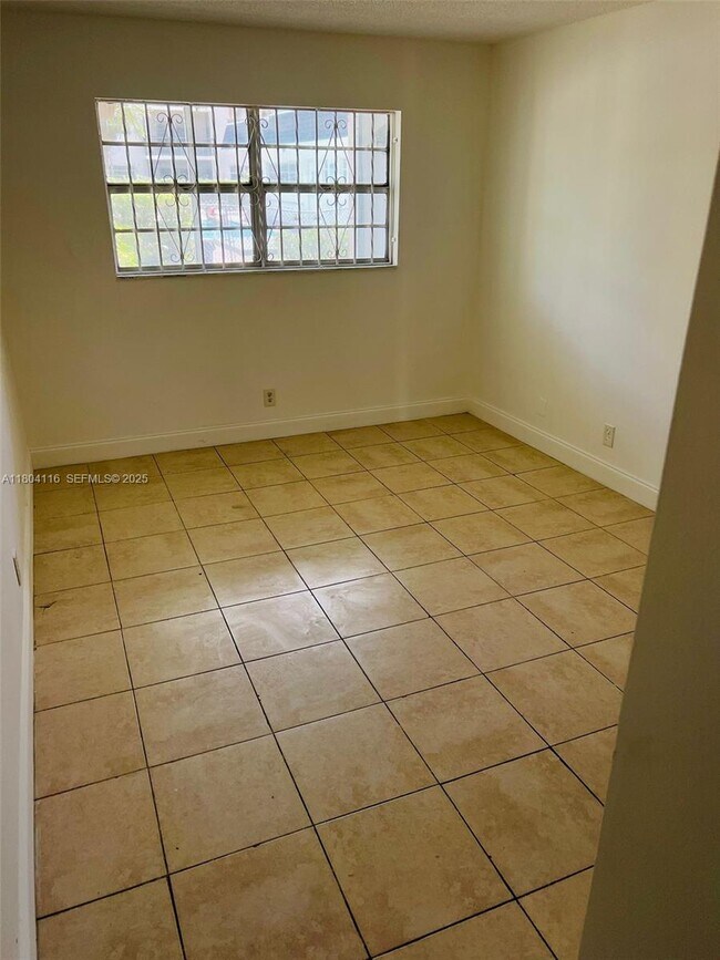 Foto del edificio - 220 SW 9th Ave