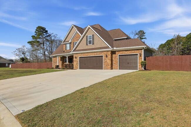 Foto del edificio - 206 Leland Ln