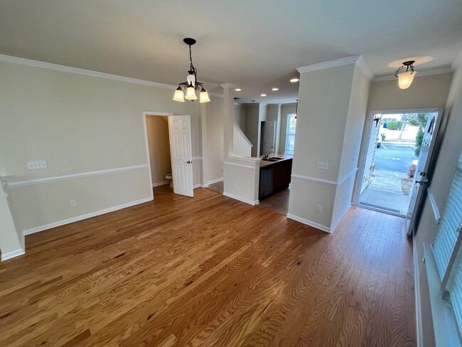 Building Photo - 2916 Casona Way