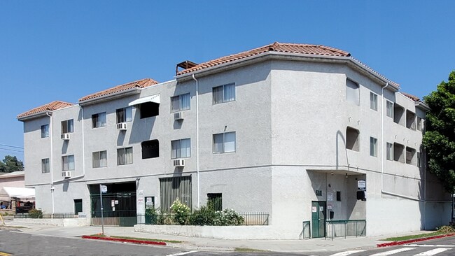 Foto del edificio - 5101 Huntington Dr N