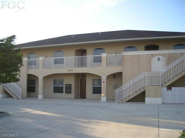 Building Photo - 264 SW 3rd Terrace