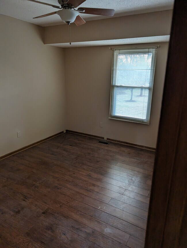 1001 Mersey Bend Dr Unit 1001 mersey bend, Saint Louis, MO 63129