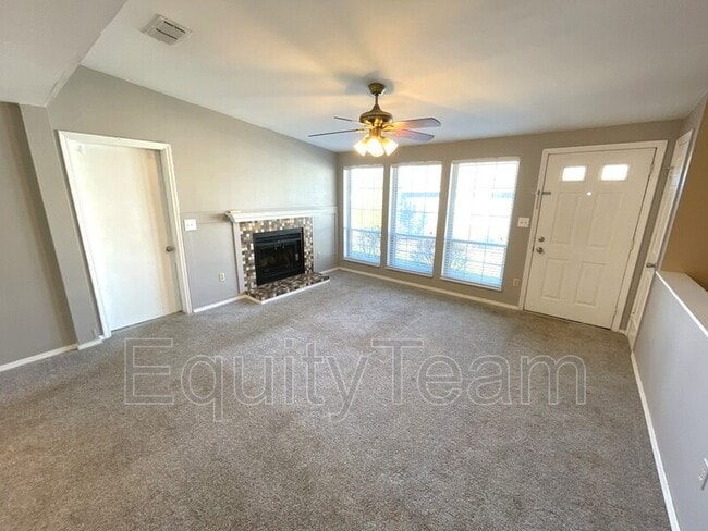 Building Photo - 2801 N Harbor Dr