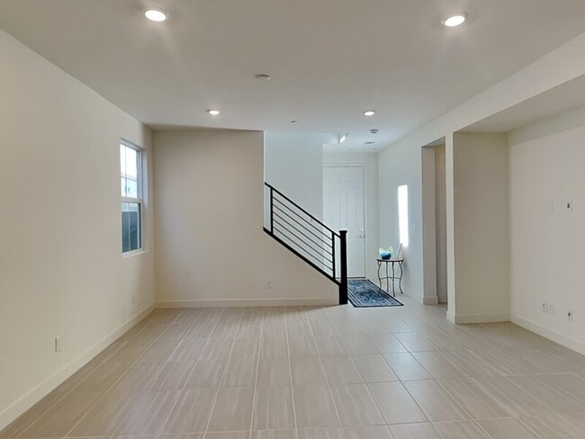 Foto del edificio - 2770 Alfena Pl