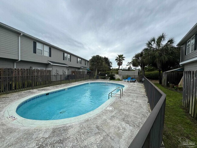 Building Photo - 2577 Baytown Cir