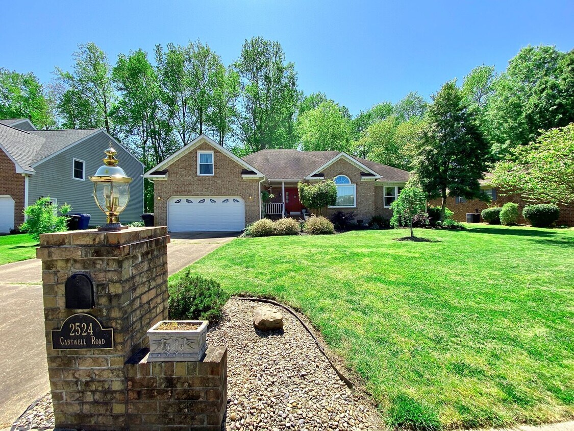 Primary Photo - Charming 4-Bedroom Ranch in Princess Anne ...