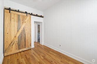 Building Photo - 1103 Lipan St