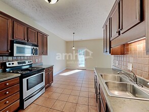 Building Photo - 119 Nick Price Dr