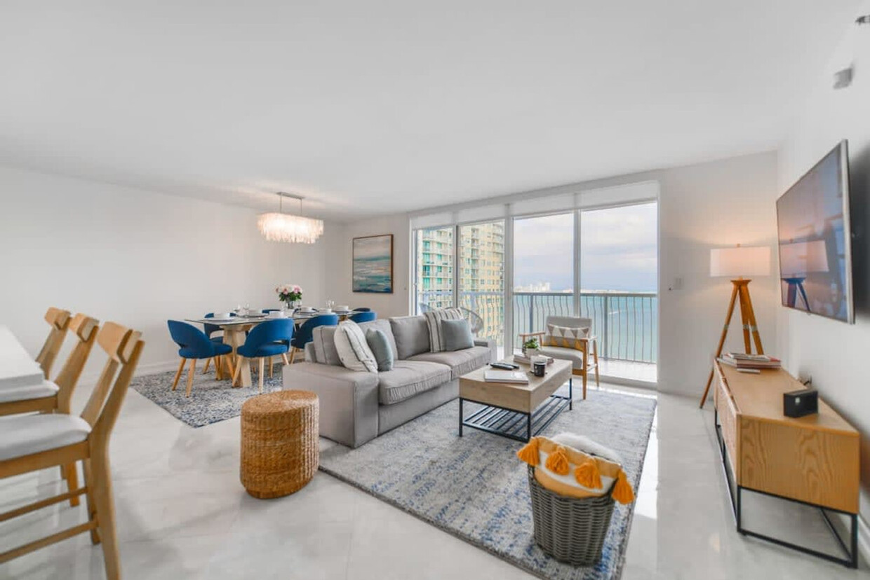 Foto principal - 1200 Brickell Bay Dr