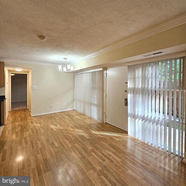 Foto del edificio - 7723 Donnybrook Ct