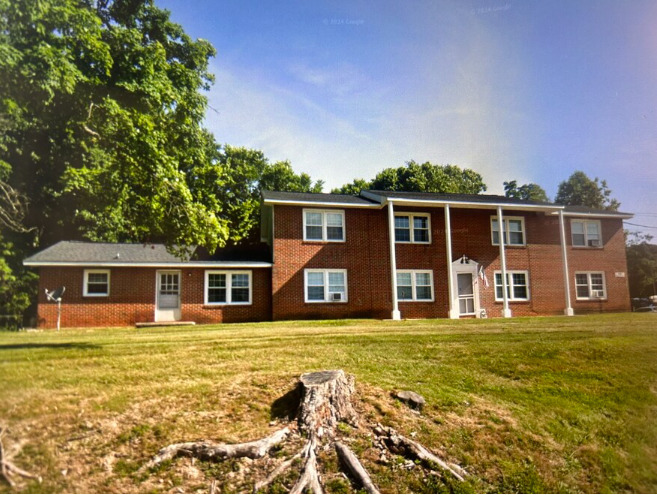 Primary Photo - 106-108 W Mountain View Rd