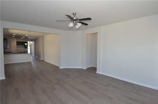 Building Photo - Great location in a quiet neighborhood! Pet Friendly!