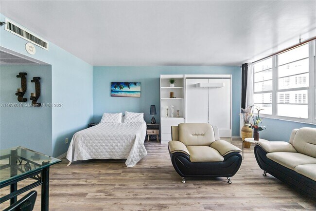 Foto del edificio - 100 Lincoln Rd