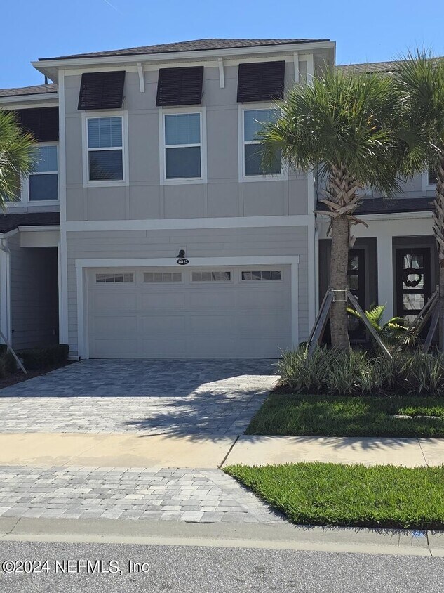 Foto principal - 14152 Backbarrier Rd