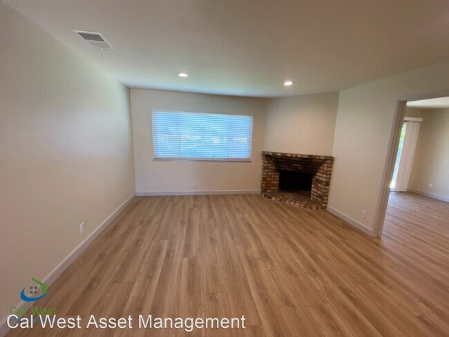Foto del edificio - 3 br, 2 bath House - 5291 Fell Avenue