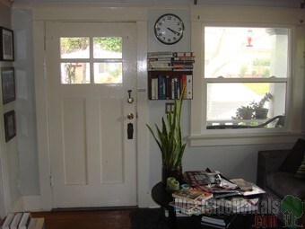 Front Door entrance - 1024 Michigan Ave