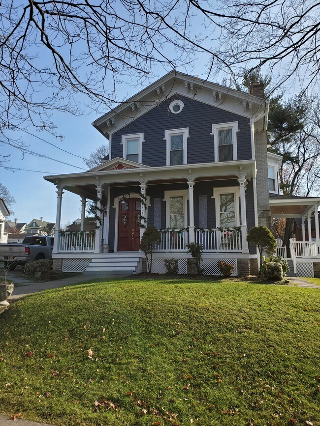 Foto del edificio - 1724 Monsey Ave