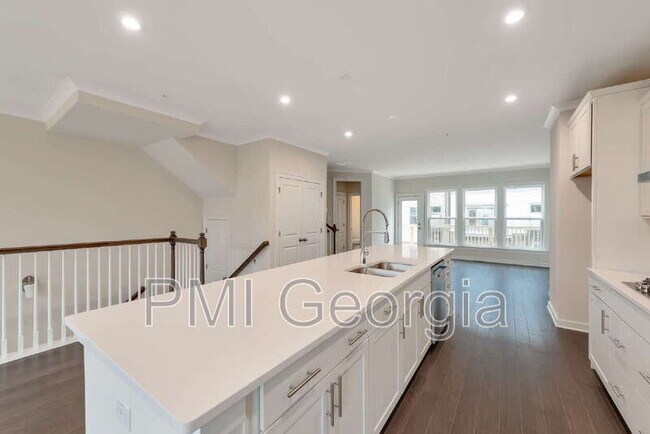 Building Photo - 1807 Brandsford St NW