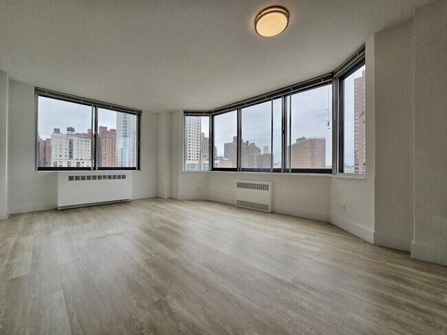 Foto del edificio - 1735 York Ave