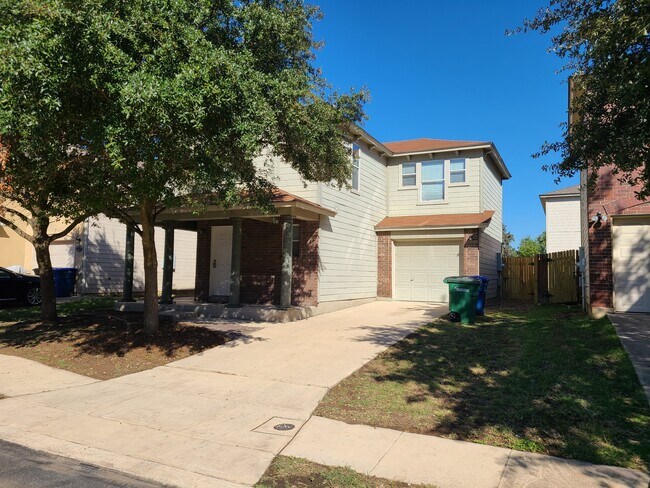 Building Photo - 155 Arrow Oaks