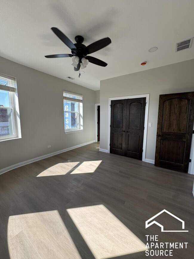 Foto del edificio - 2552 S Central Park Ave