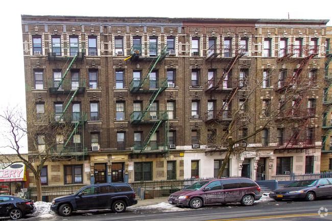 Building Photo - 127 Post Ave